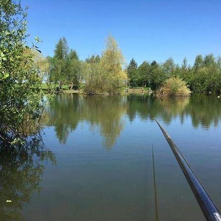 Elton Barn Fishery & Retreat Nottingham Zewnętrze zdjęcie